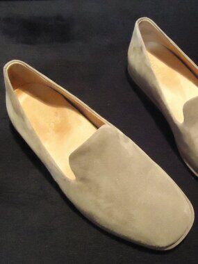 Vionic Willa 2.0 Women's Loafer/Moc Shoe. Driftwood Suede Leather. Size USA 7.5